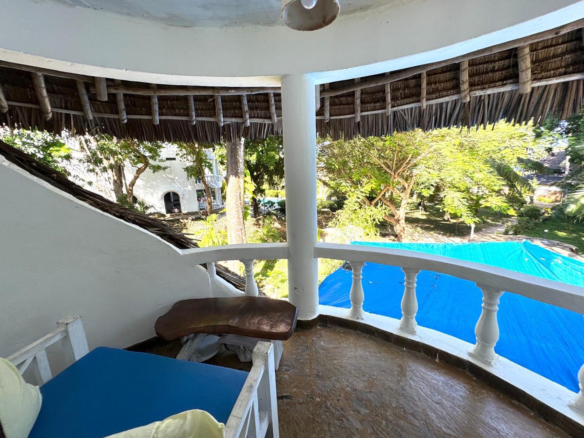 Soul Breeze Beach Resort 디아니 해변 외부 사진