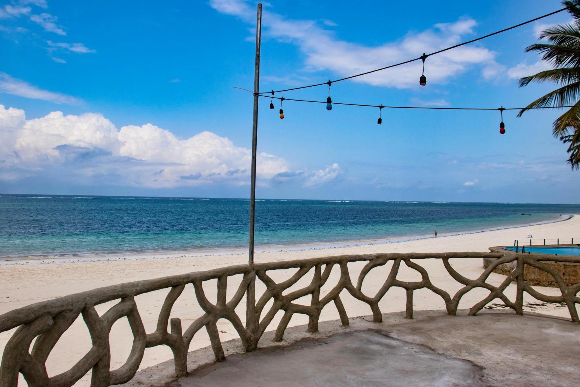 Soul Breeze Beach Resort 디아니 해변 외부 사진