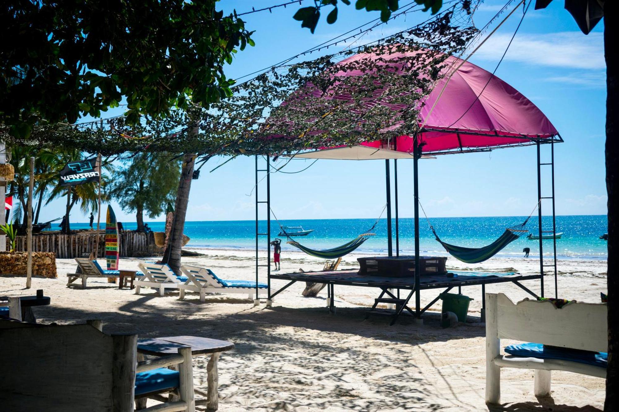 Soul Breeze Beach Resort 디아니 해변 외부 사진