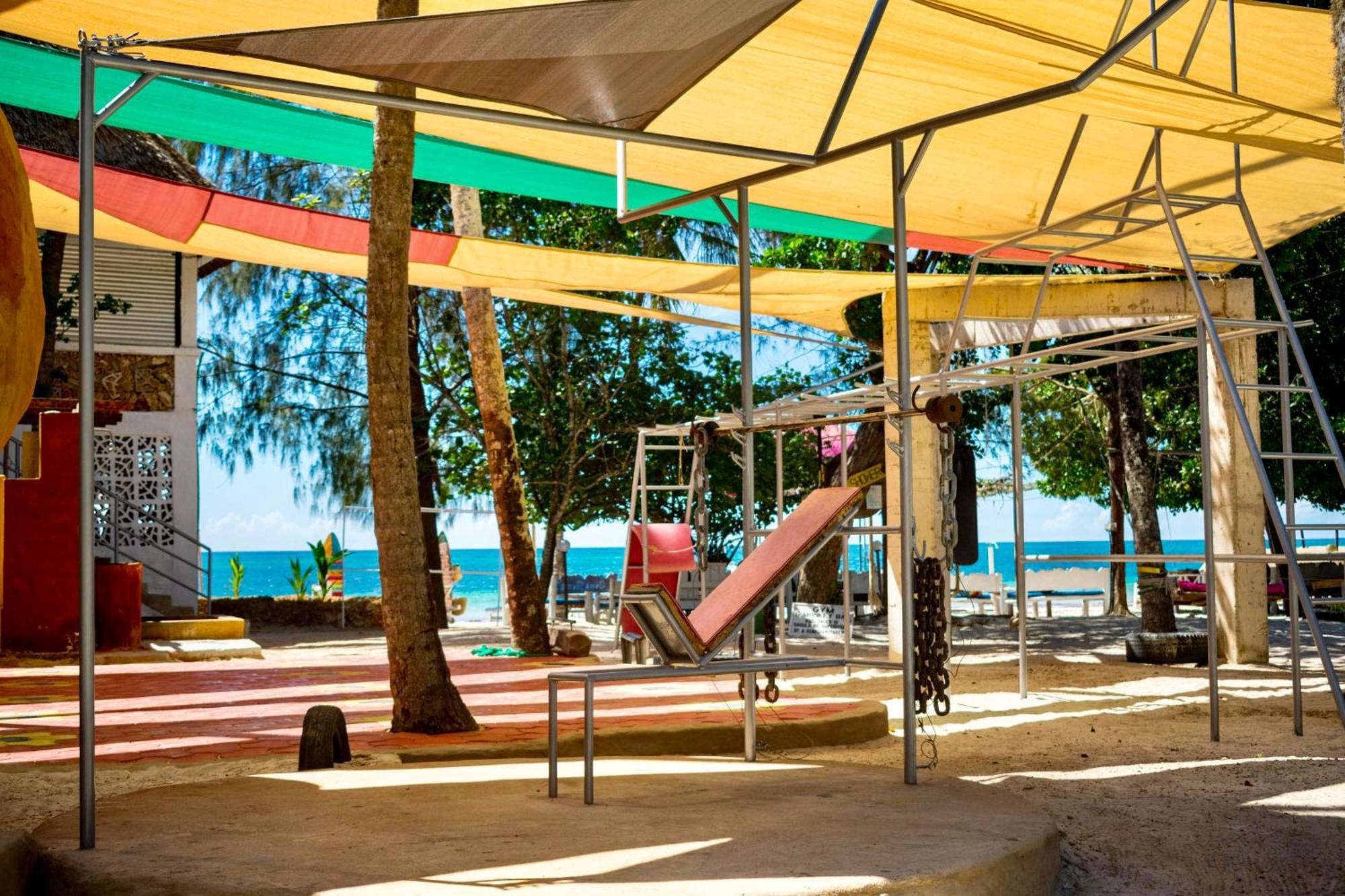 Soul Breeze Beach Resort 디아니 해변 외부 사진