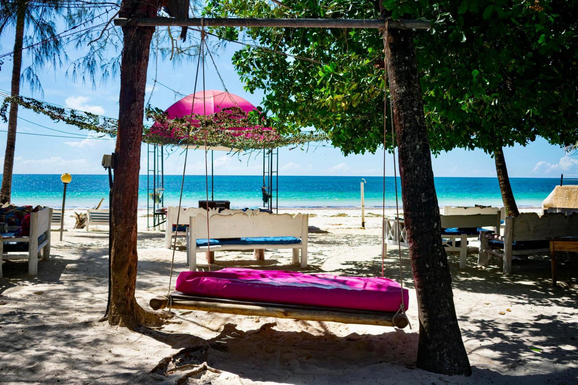 Soul Breeze Beach Resort 디아니 해변 외부 사진